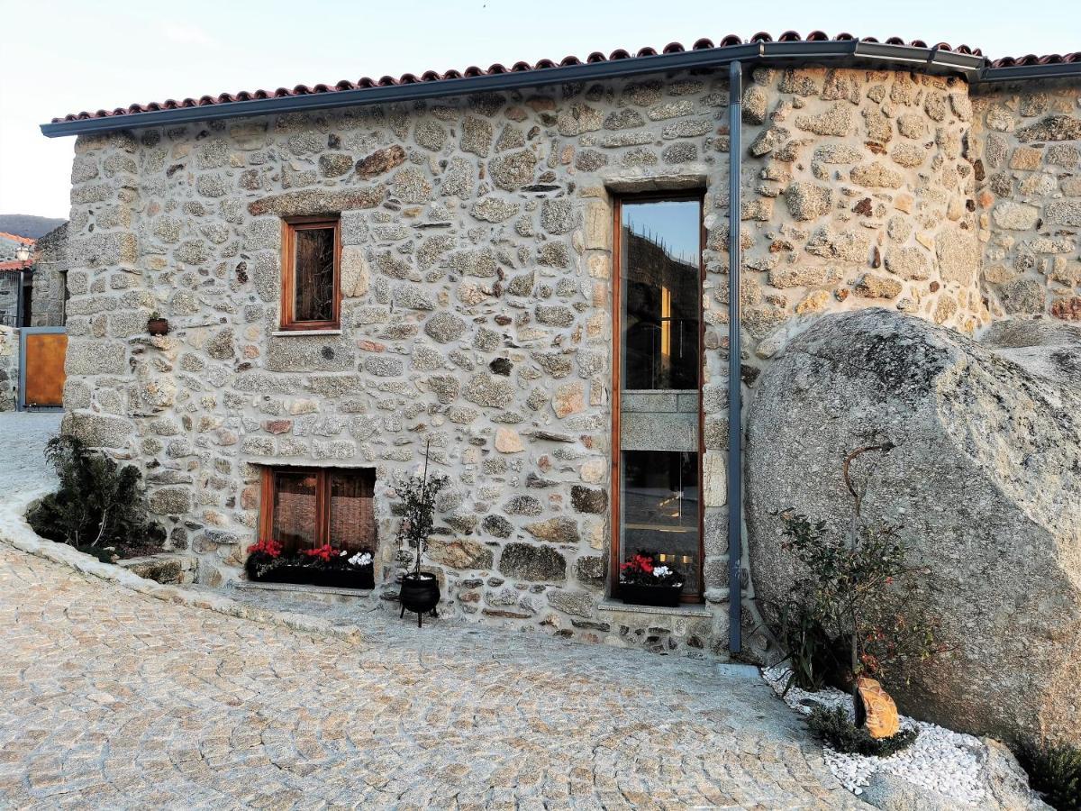 Casa Do Penedo Castle House Βίλα Linhares  Εξωτερικό φωτογραφία